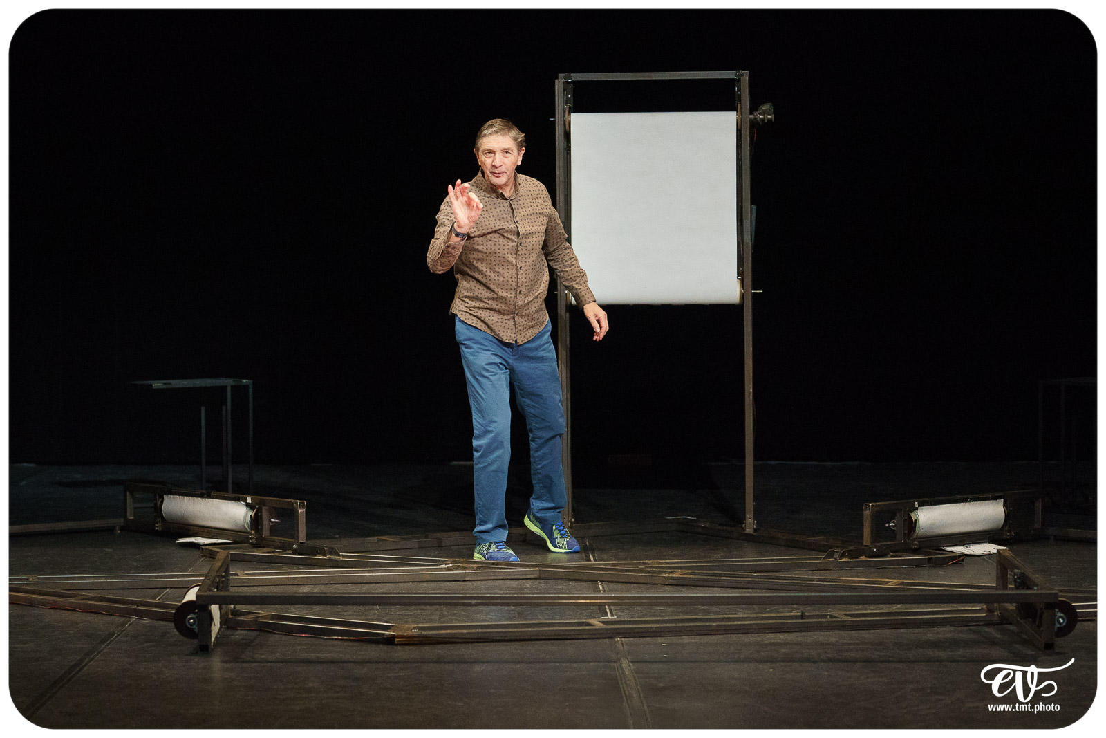 OÙ COURS-TU COMME ÇA ? (CIE PUCEANDPUNEZ)